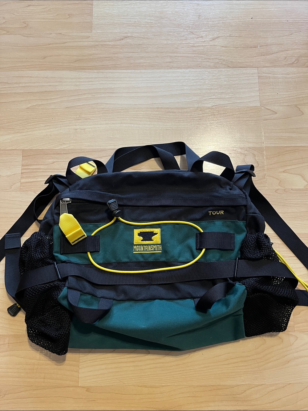 Mountainsmith Tour Stealth Lumbar Waist Pack Black & Green Outdoor